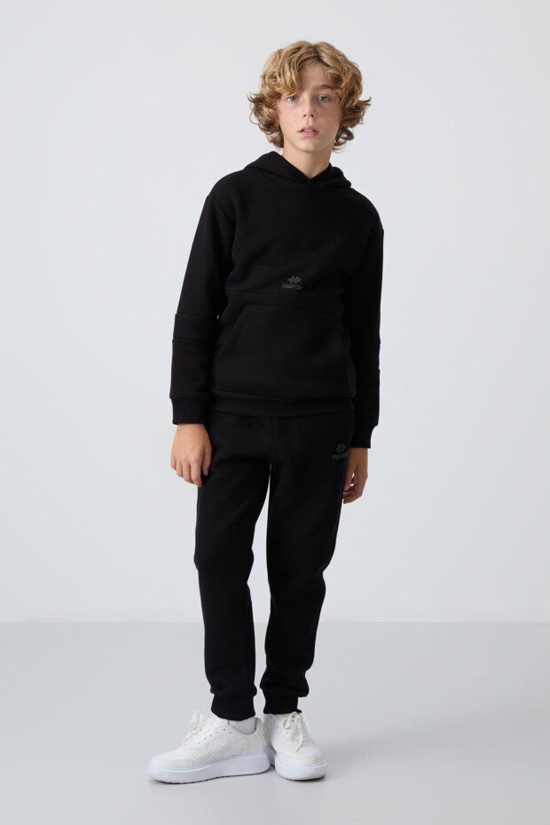 Siyah Kapüşonlu Erkek Çocuk Eşofman Takımı