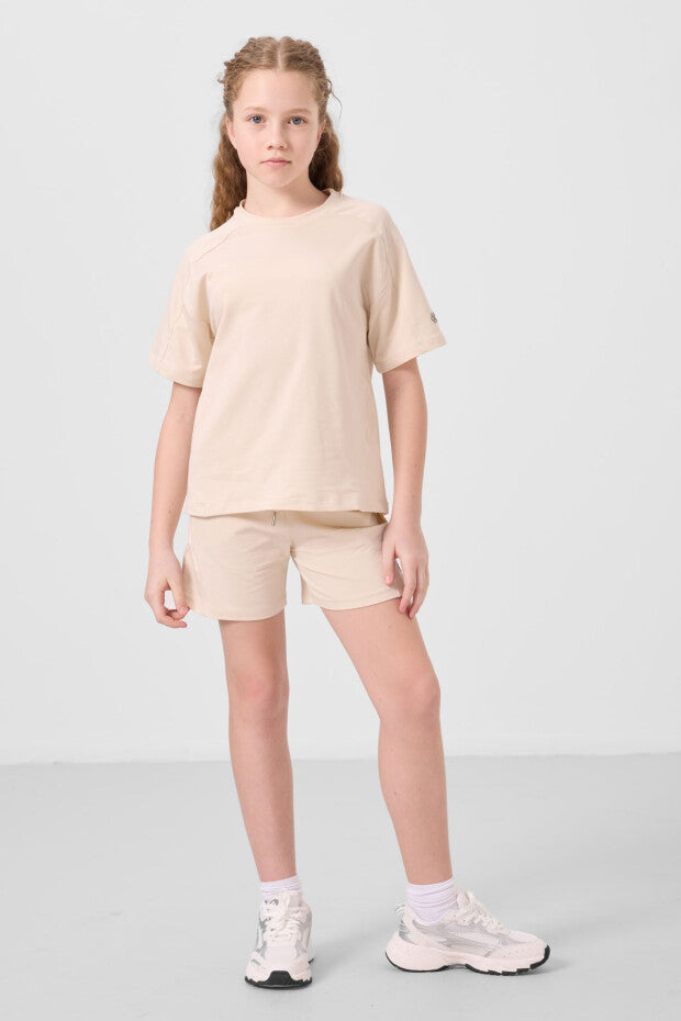 Bej Rengi Kız Çocuk Şortlu Takım