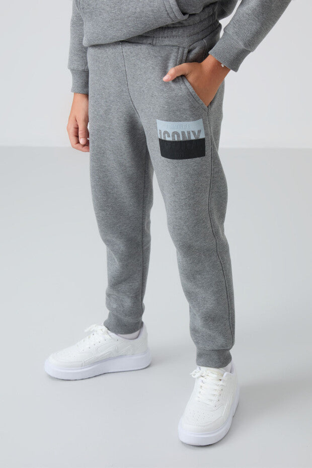 Gri Kapüşonlu Pamuklu Erkek Çocuk Eşofman Takımı