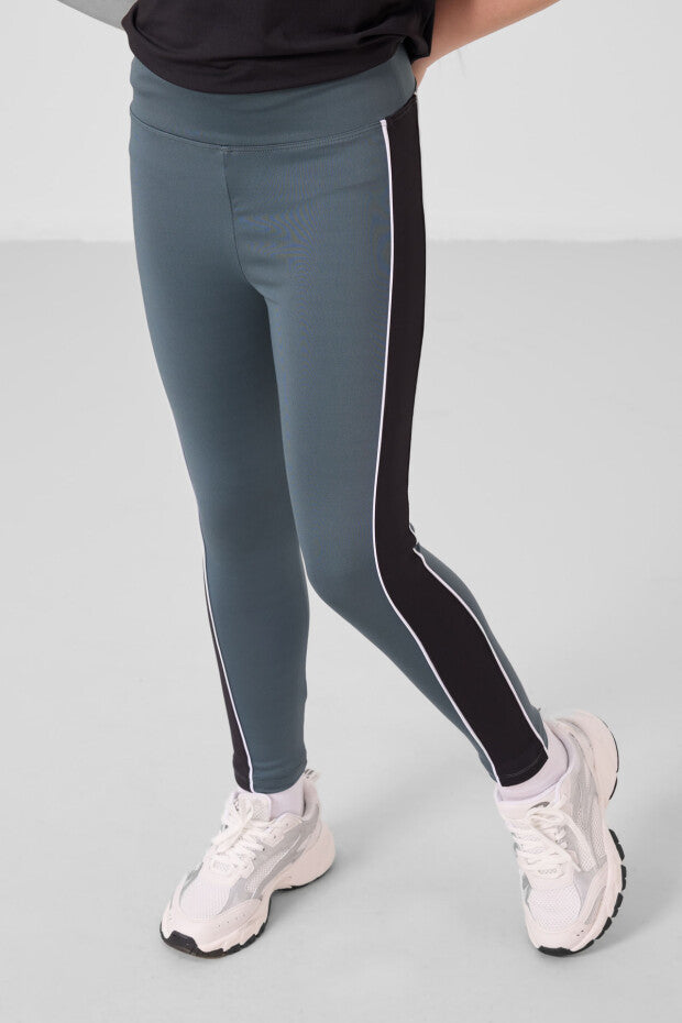 Kız Çocuk Siyah Spor Tshirt Yeşil Şeritli Tayt Takım