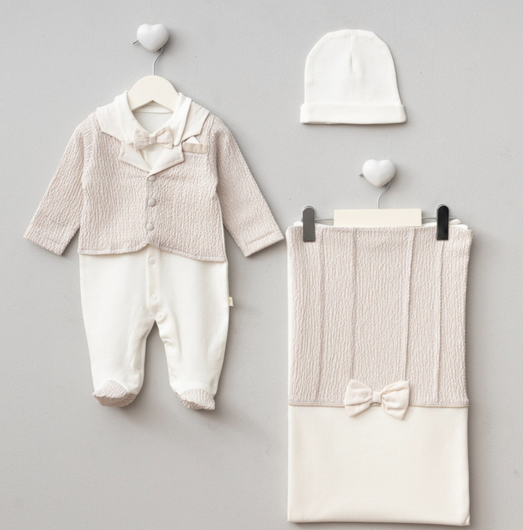 Krem-Bej Papyonlu 3 Parça Erkek Bebek Hastane Çıkış Seti | 0-3 Ay Şık Görünümlü Tulum 9113PG