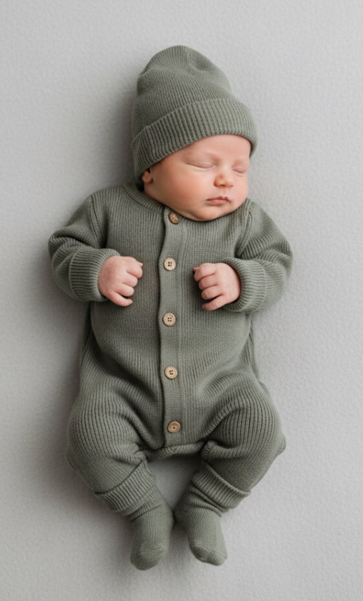 Unisex Yenidoğan 3’lü Hastane Çıkışı Seti | Organik Pamuk GOTS Sertifikalı | Bebek Tulum Şapka Çorap-8319