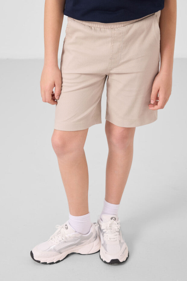 Lacivert Tshirt Bej Şortlu Takım