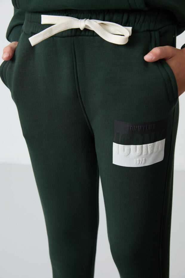 Yeşil Kapüşonlu Erkek Çocuk Eşofman Takımı