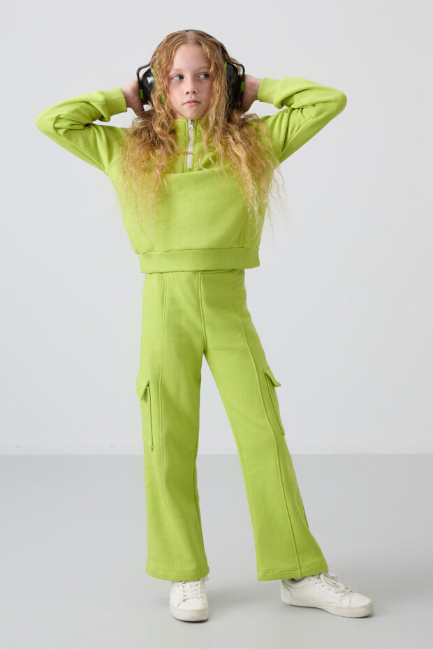 Fıstık Yeşili Geniş Paça Kız Çocuk Eşofman Takımı