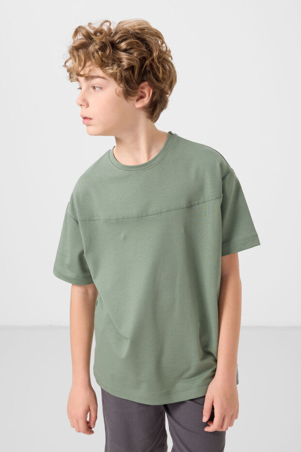 Erkek Çocuk Yeşil Tshirt Füme Şort Takım