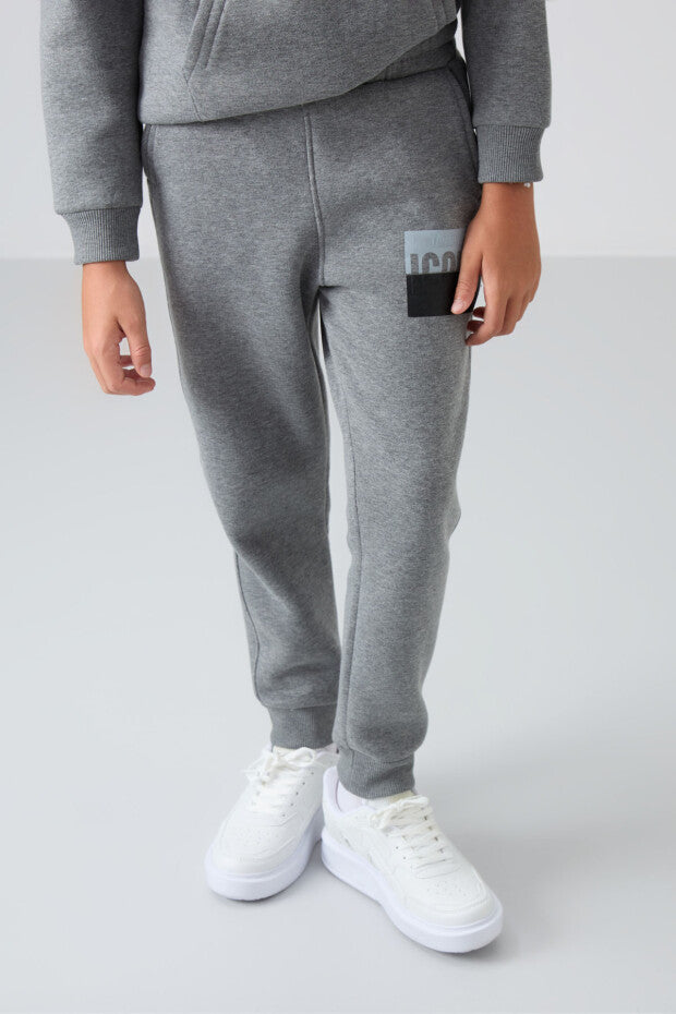 Gri Kapüşonlu Pamuklu Erkek Çocuk Eşofman Takımı