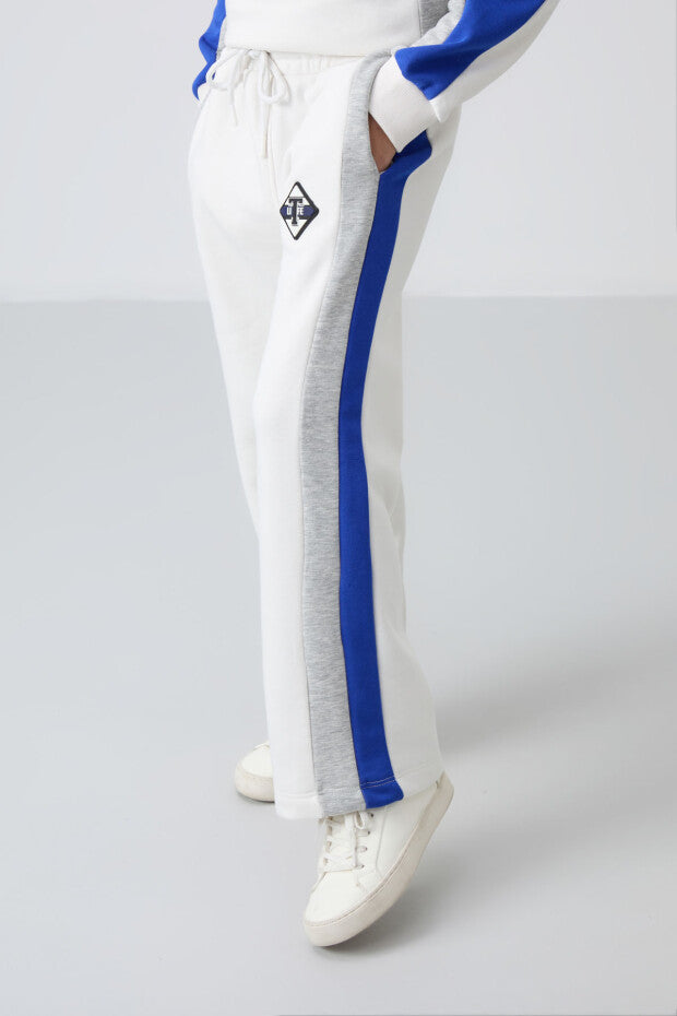 Kız Çocuk Ekru Renk Pamuklu Mavi Şeritli Eşofman Takımı