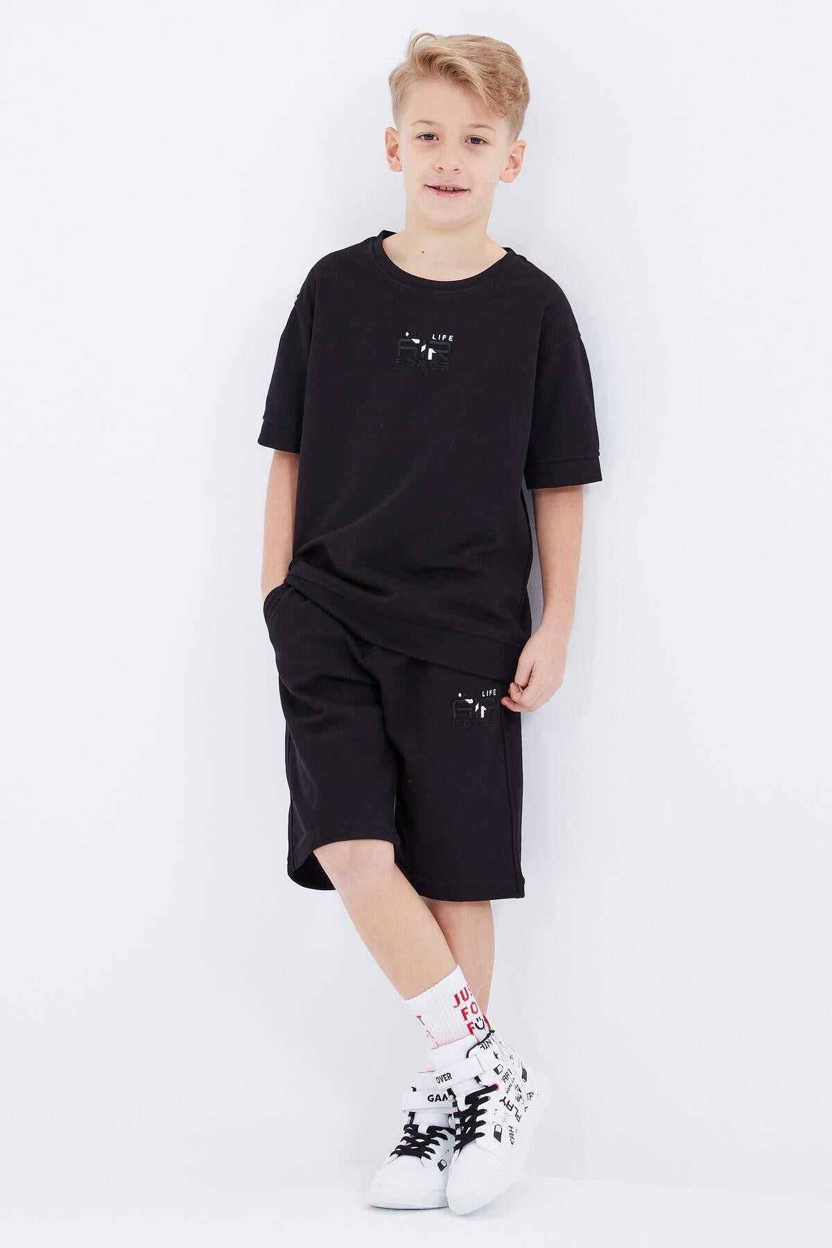 Siyah Erkek Çocuk Şortlu Takım