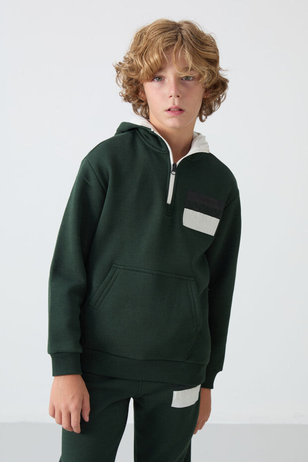 Yeşil Kapüşonlu Erkek Çocuk Eşofman Takımı