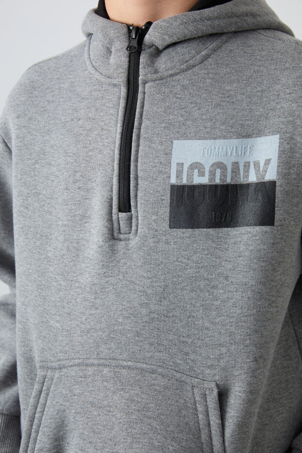 Gri Kapüşonlu Pamuklu Erkek Çocuk Eşofman Takımı