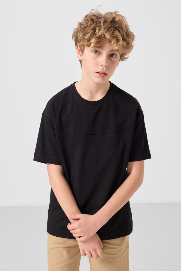 Erkek Çocuk Siyah Tshirt Koyu zBej Şort Takım