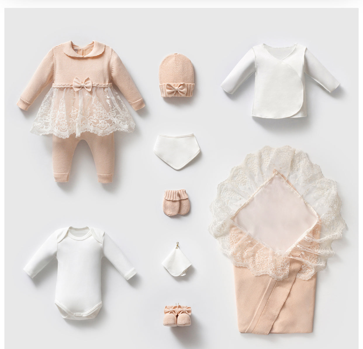Kız Bebek 9 Parça Triko Dantelli Hastane Çıkışı Seti | Kişiselleştirilebilir Yenidoğan Hediye Seti