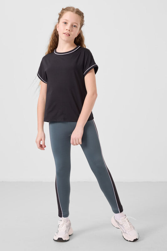 Kız Çocuk Siyah Spor Tshirt Yeşil Şeritli Tayt Takım