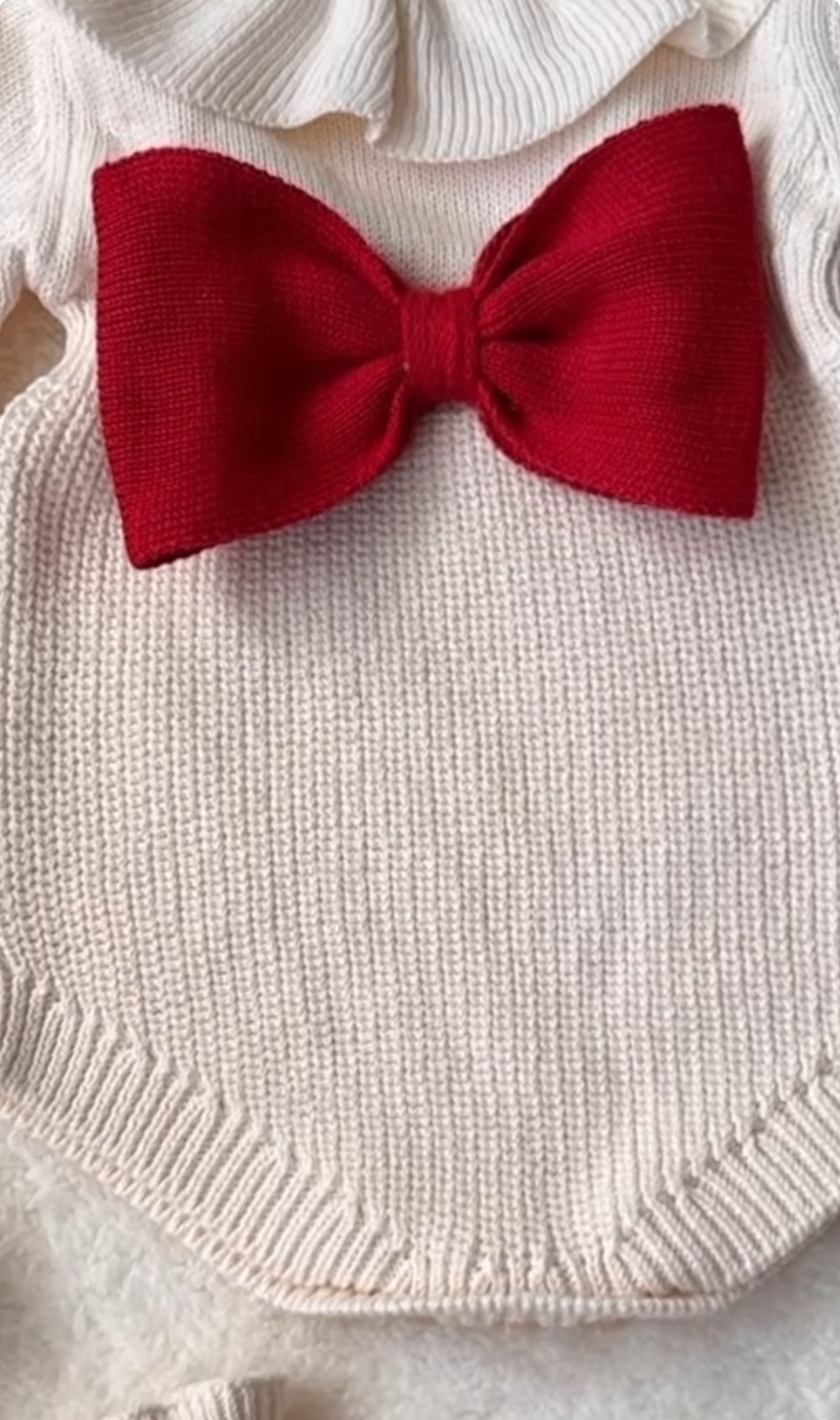 %100 Pamuk Krem Triko Kurdele Detaylı Bebek Romper & Çorap Seti | Yılbaşı Kıyafeti