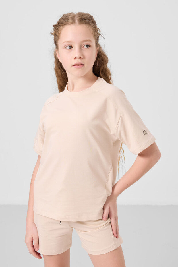 Bej Rengi Kız Çocuk Şortlu Takım