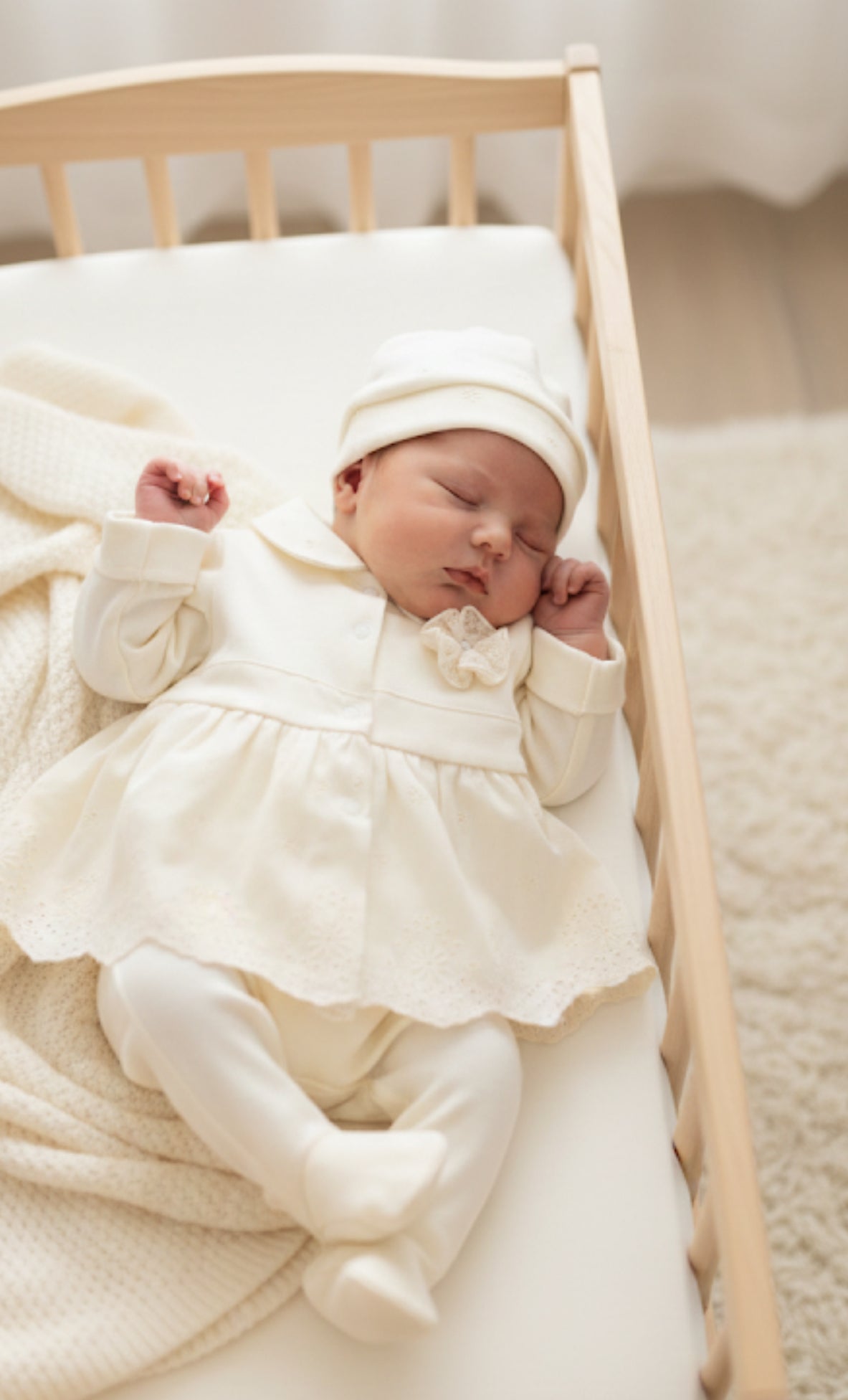 Kişiselleştirilebilir Kız Bebek 0-3 Ay İncili Dokuma 10’lu Hastane Çıkış Seti