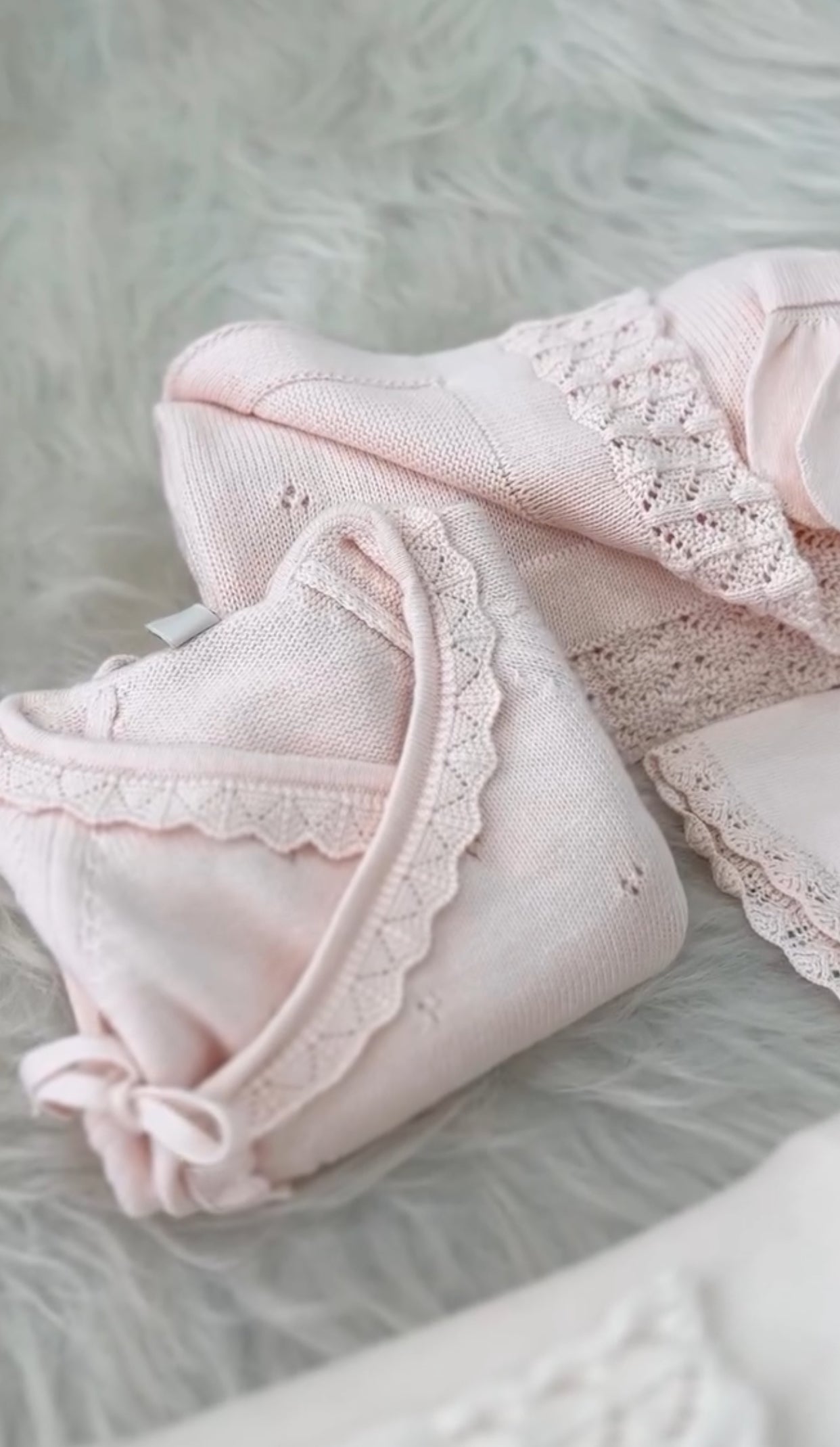 Kişiselleştirilebilir 5 Parça Triko Yenidoğan Bebek Takımı | İsim Nakışlı Organik Pamuk Kız Bebek Seti