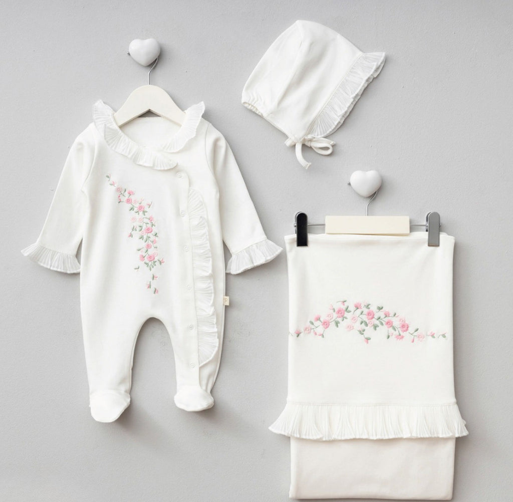 Pembe Fırfır Detaylı Çiçek Nakışlı 3 Parça Yenidoğan Hastane Çıkış Seti | 0-3 Ay Kız Bebek 9126PG