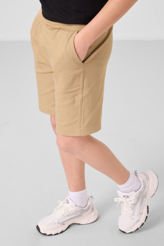 Erkek Çocuk Siyah Tshirt Koyu zBej Şort Takım