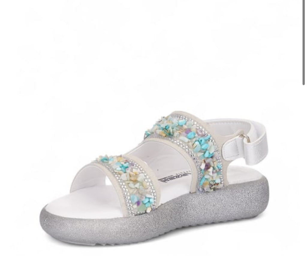 Beyaz Kalın Tabanlı Taşlı Kız Çocuk Sandalet